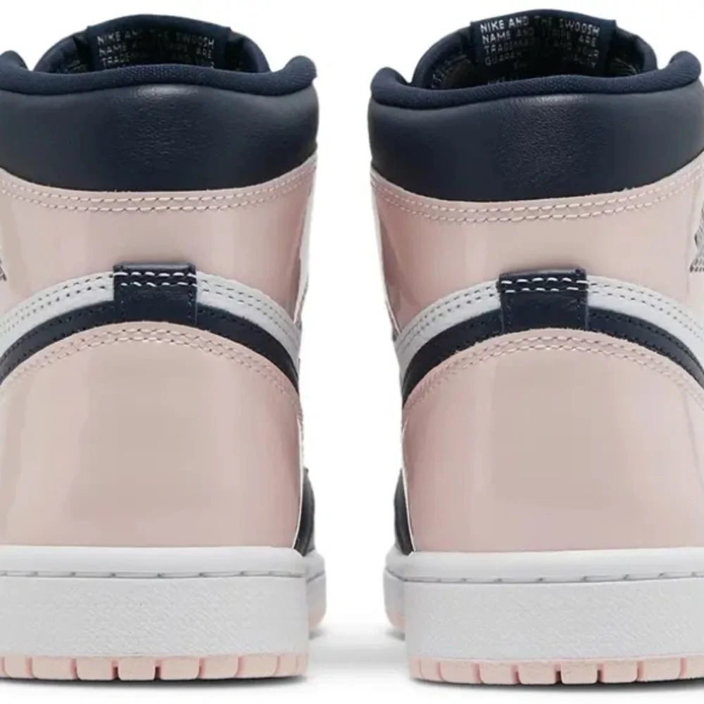 Nike Women’s Air Jordan 1 Retro High OG SE 'Bubble Gum' - Picture 3 of 5